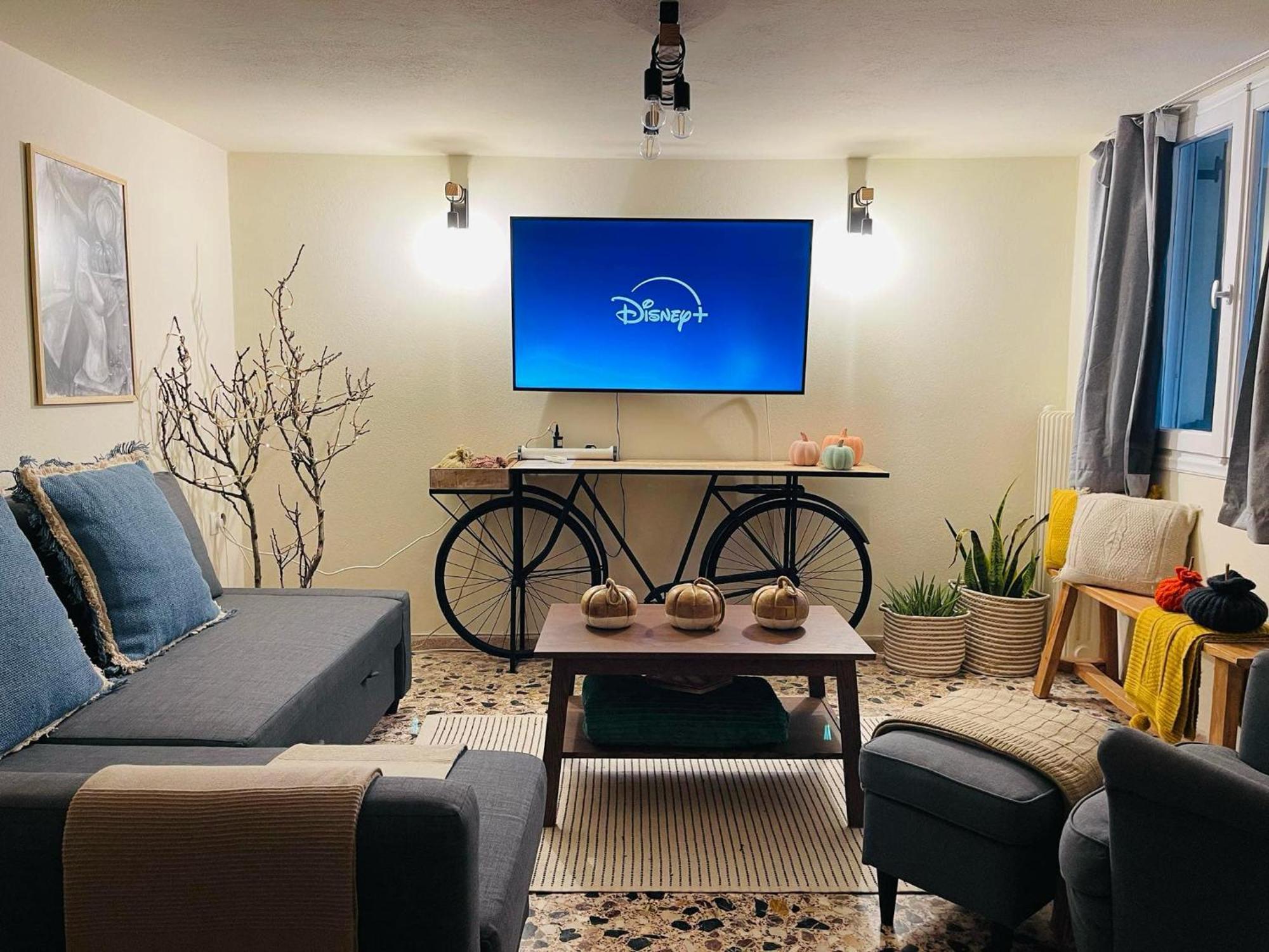 Airport Cottage House Артемида Екстериор снимка